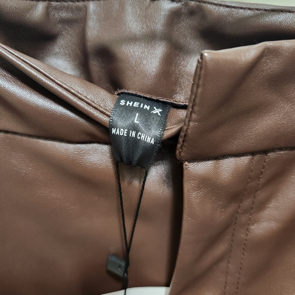 Faux leather pants - Picture 3 of 3